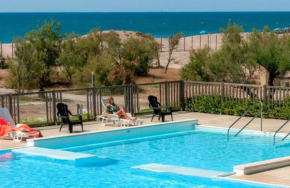 LES PIEDS DANS L'EAU A PALAVAS ! Mer à 50 m ! MHome 6 Pers climatisé T confort CAMPING 4 ETOILES